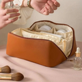 La Trousse de Toilette Elegancia – L’Alliance du Luxe et de l’Organisation